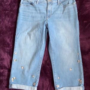 Levi cuffed capris size 18W